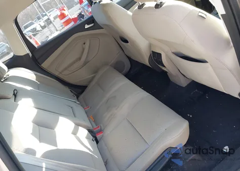 2018 Ford Escape Se из США, поврежденный, VIN 1FMCU9GDXJUD15571